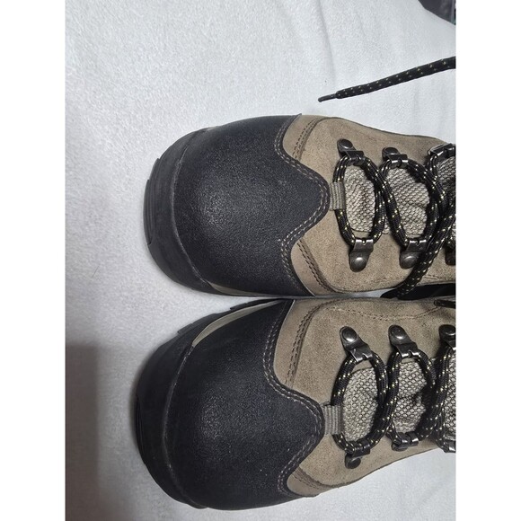 Columbia waterproof perfect condition men\'s hiking boots size 11 main image 9